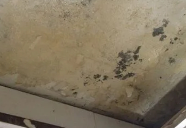 北戴河阳台漏水维修公司分享下北戴河卫生间渗水维修需要注意哪些问题。